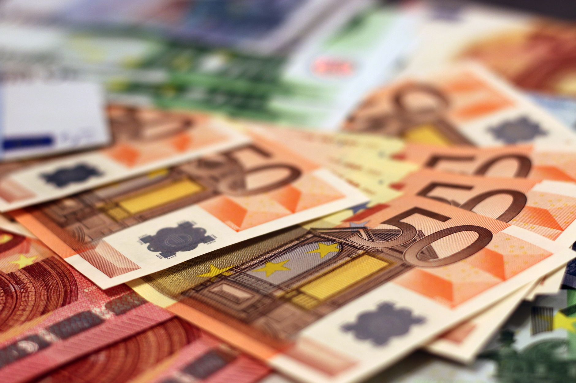 Platform on Sustainable Finance Details Growth in EU Sustainable Capital Flows